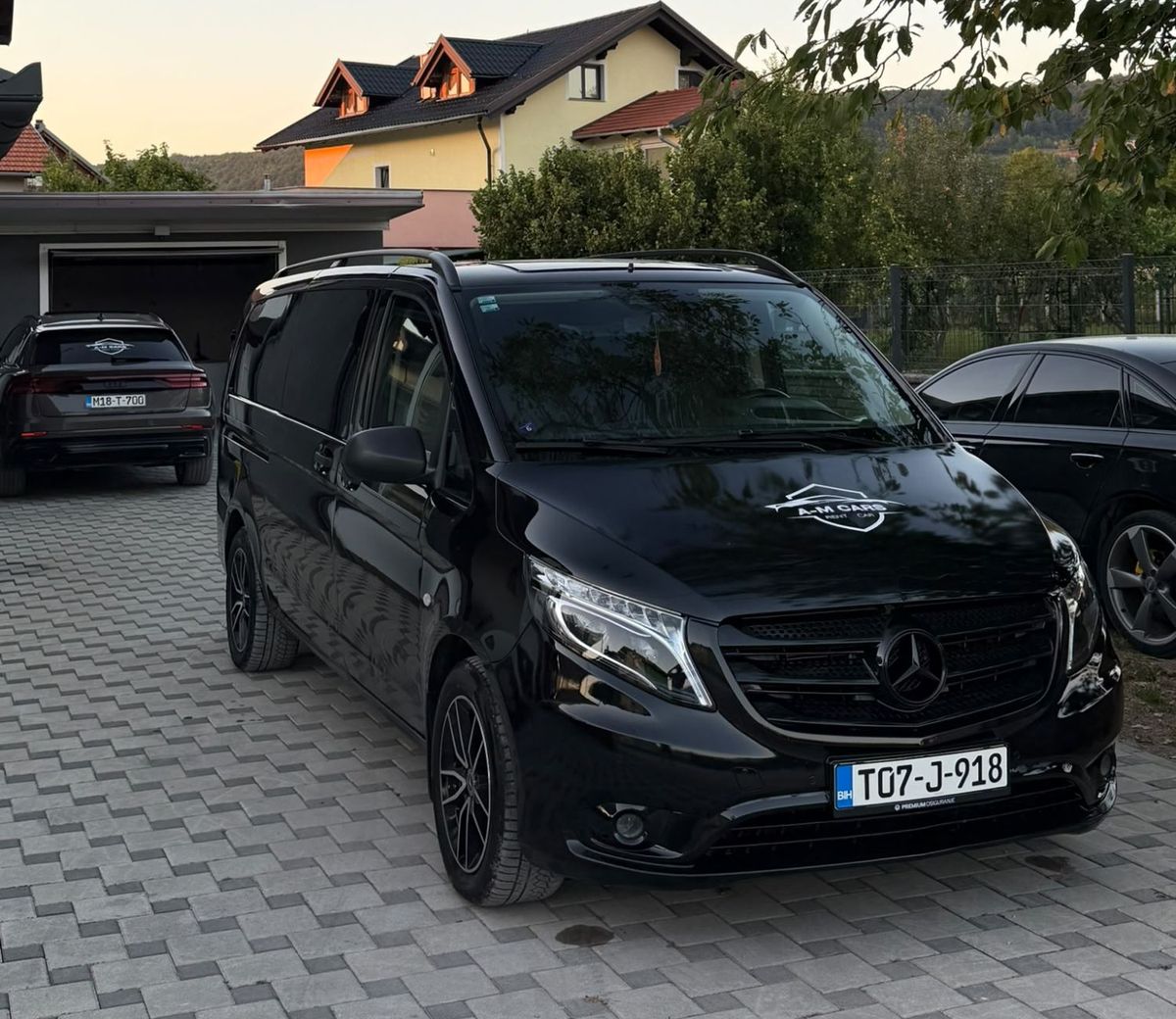 Mercedes Vito 8+1 A-M CARS za aerodromski transfer